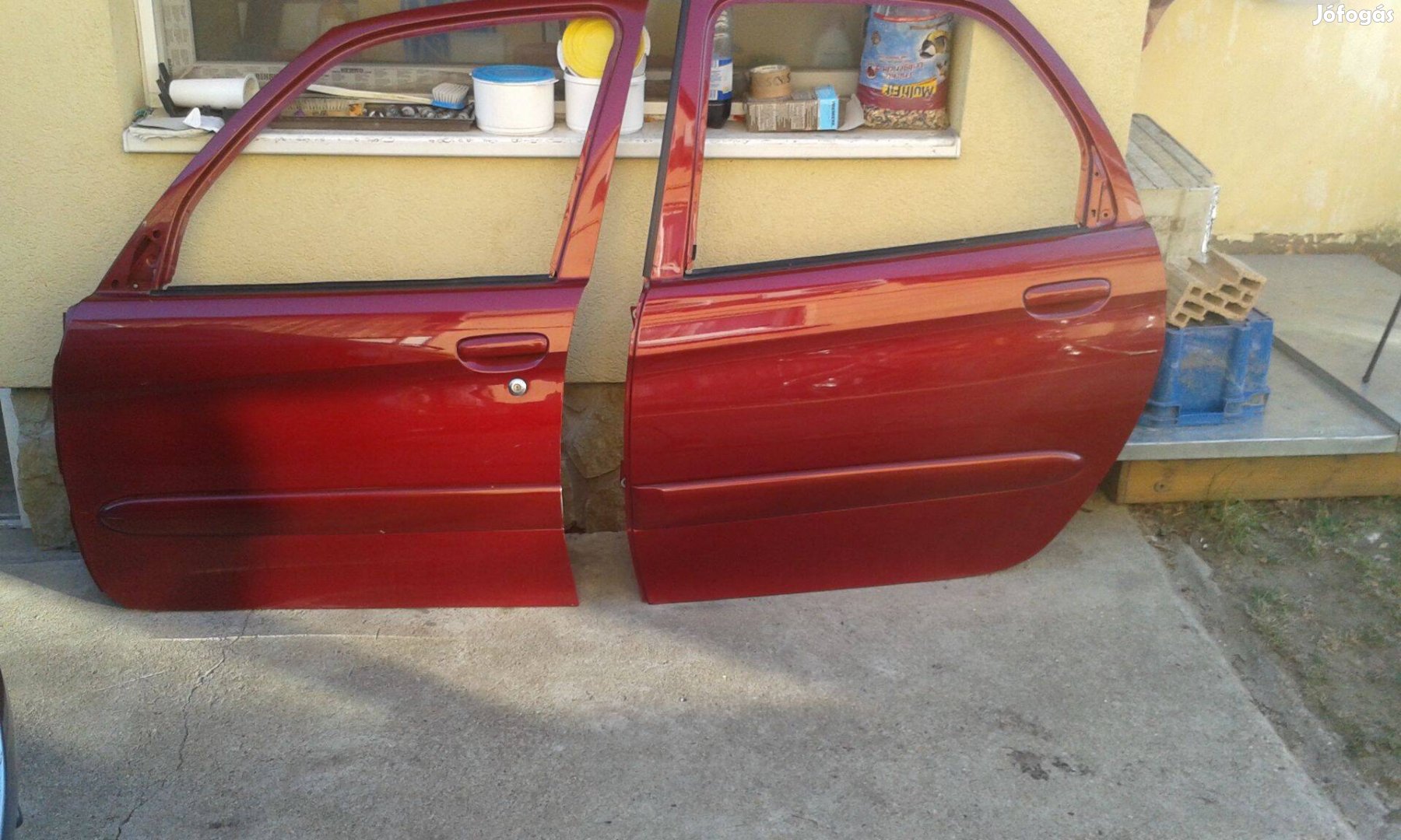 Citroen Xsara Picassó sérülés mentes B E és B H ajtó( Gyári Fényezés )