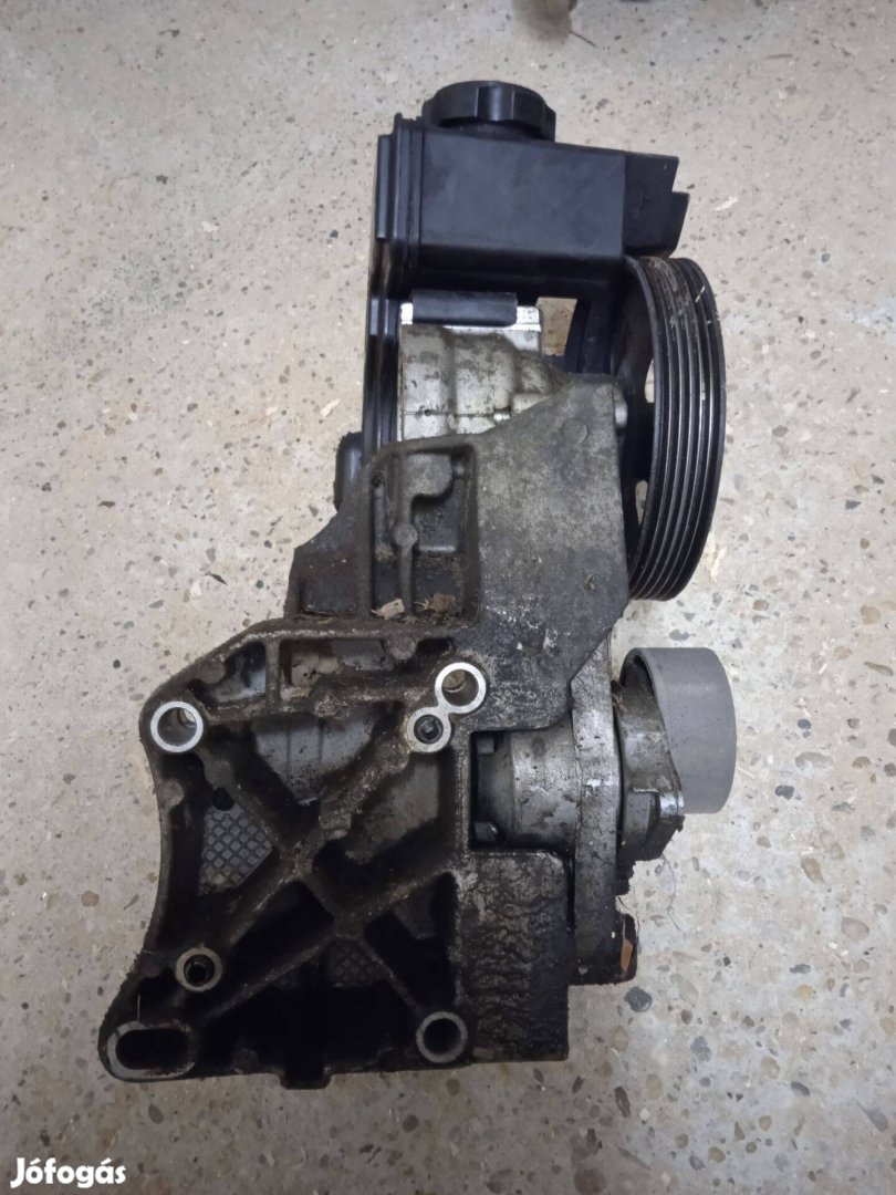 Citroen Xsara kormány szervó