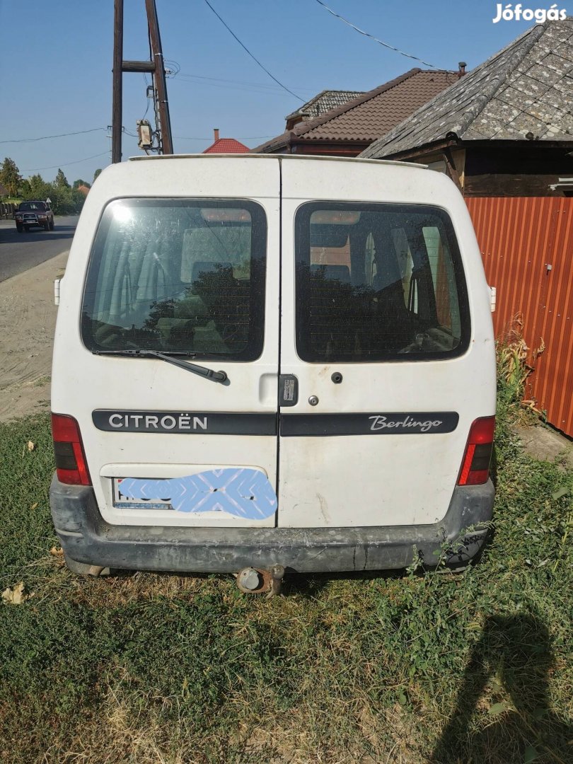 Citroen berlingo motorhibás 