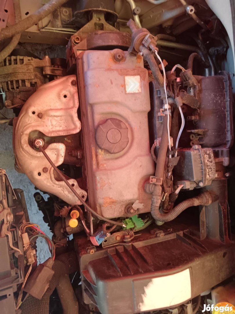 Citroen c3 bontódik