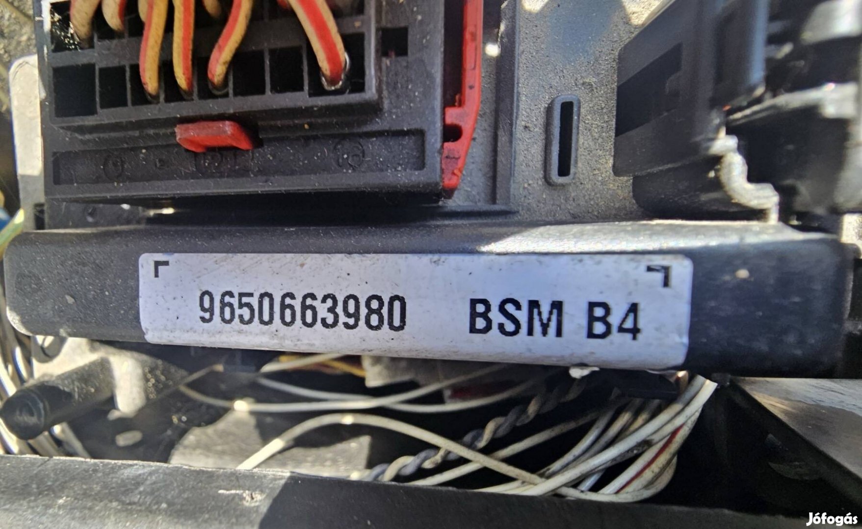 Citroen c5 motortéri biztosíték tábla bsm 15000