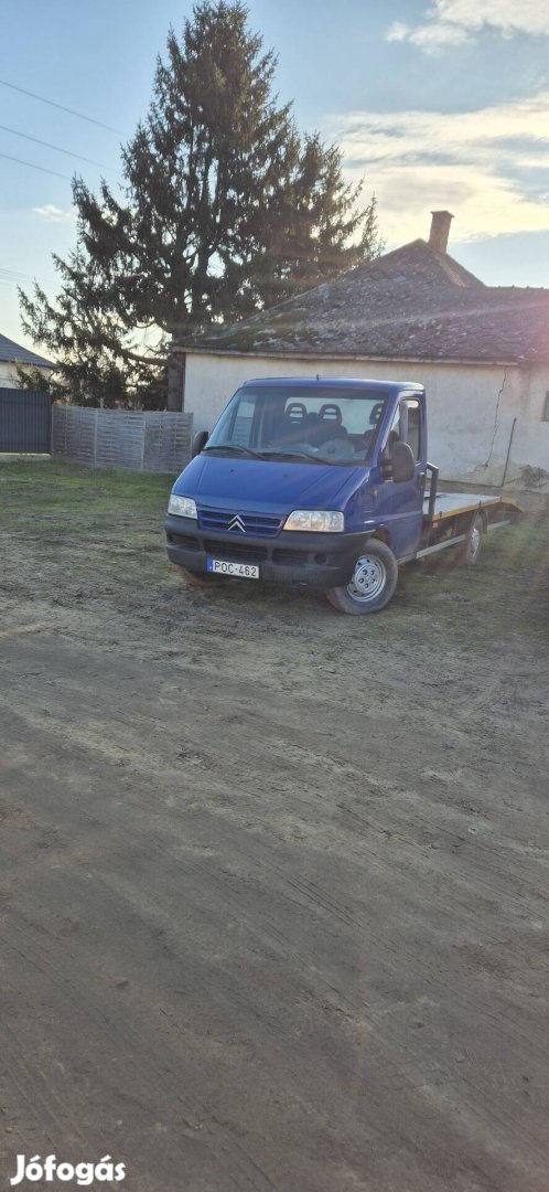 Citroen jumper autószállitó 