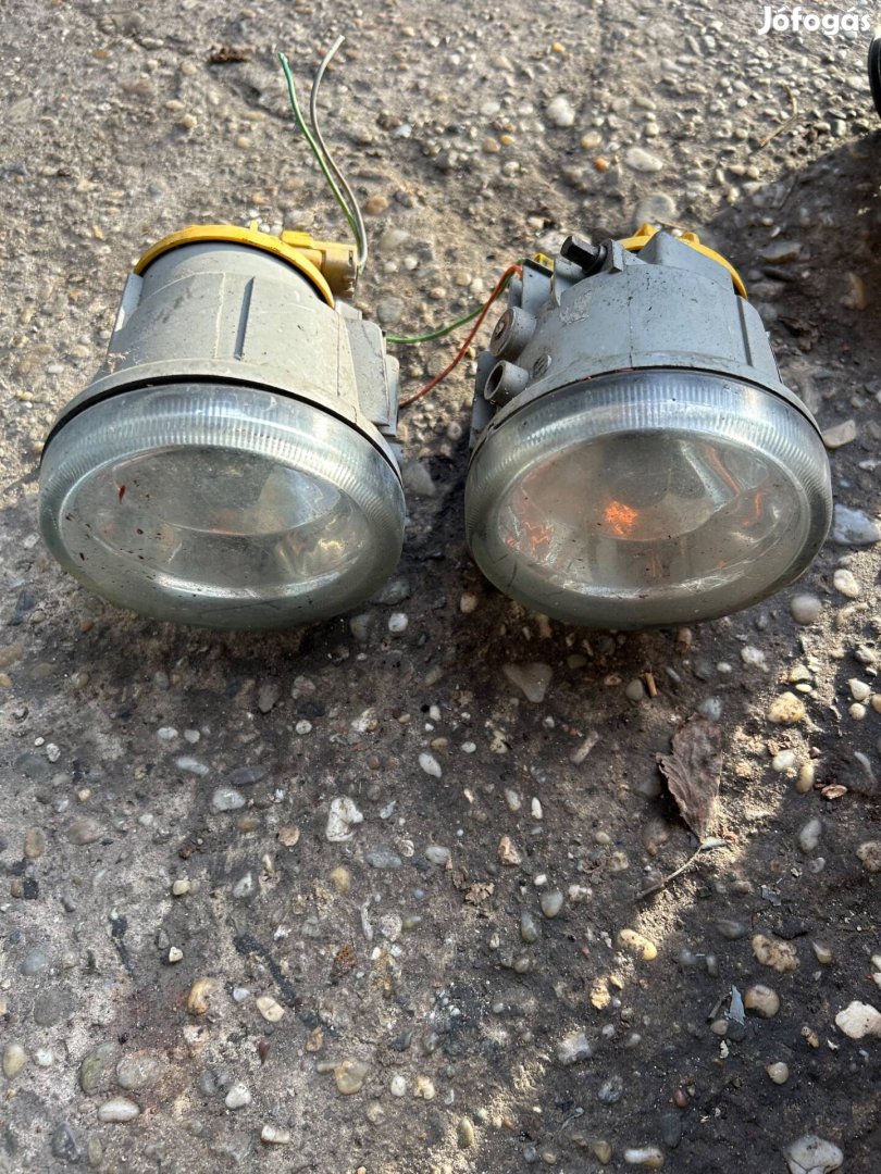 Citroennc2 C3 ködlámpák