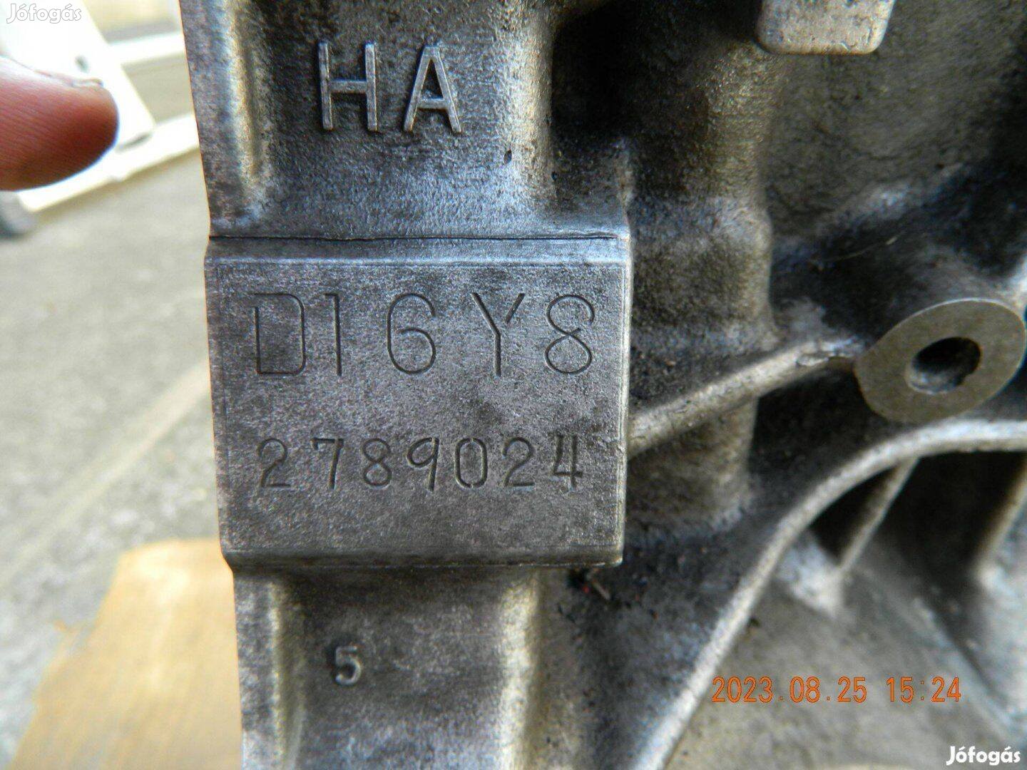 Civic D16Y8 motor tömb