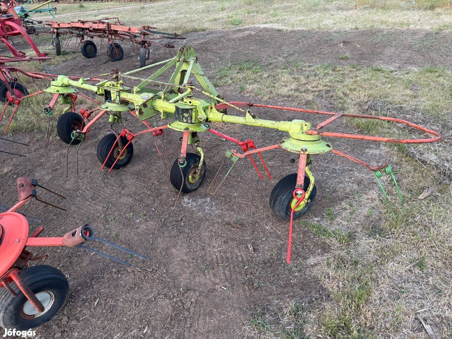 Claas 4 rotoros rendterítő