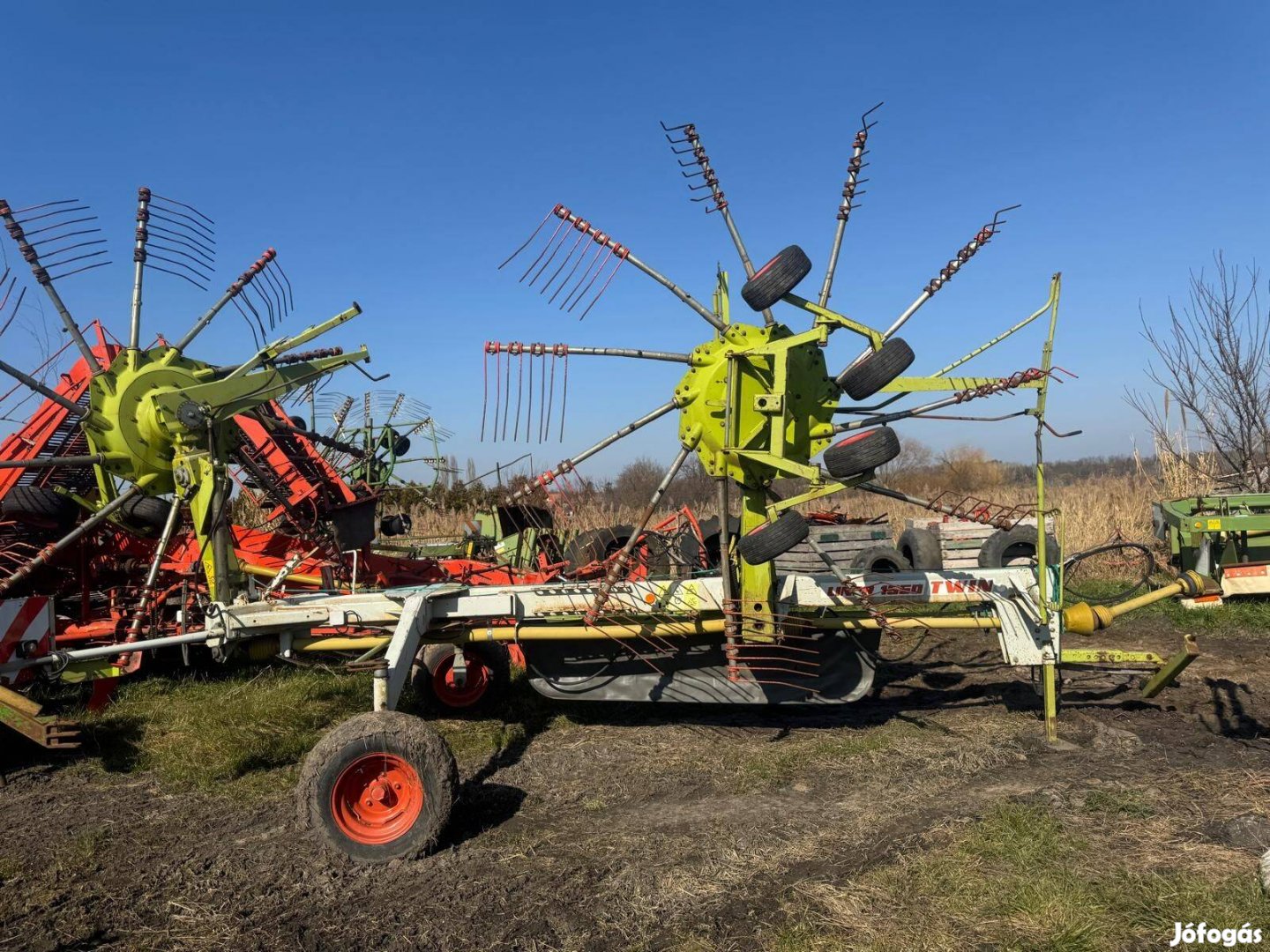 Claas Liner 1550 Twin , Kétrotoros Rendképző , Rendsodró