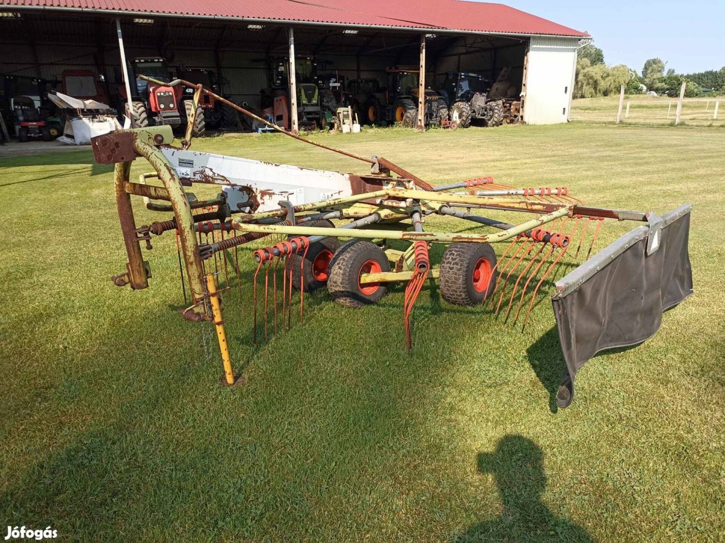 Claas Liner 390 S függesztett tandem kerekes rendképző