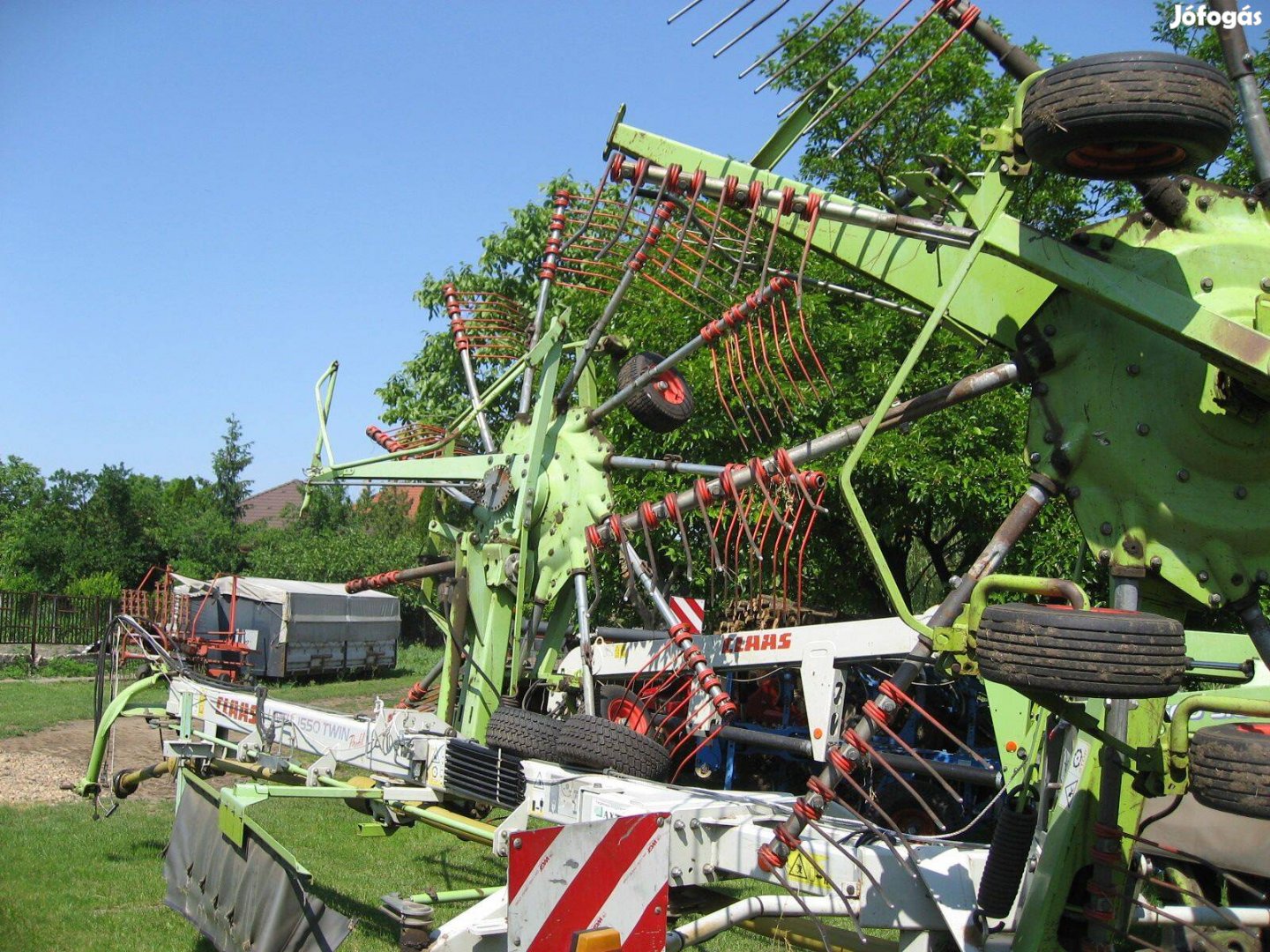 Claas vontatott rendsodró