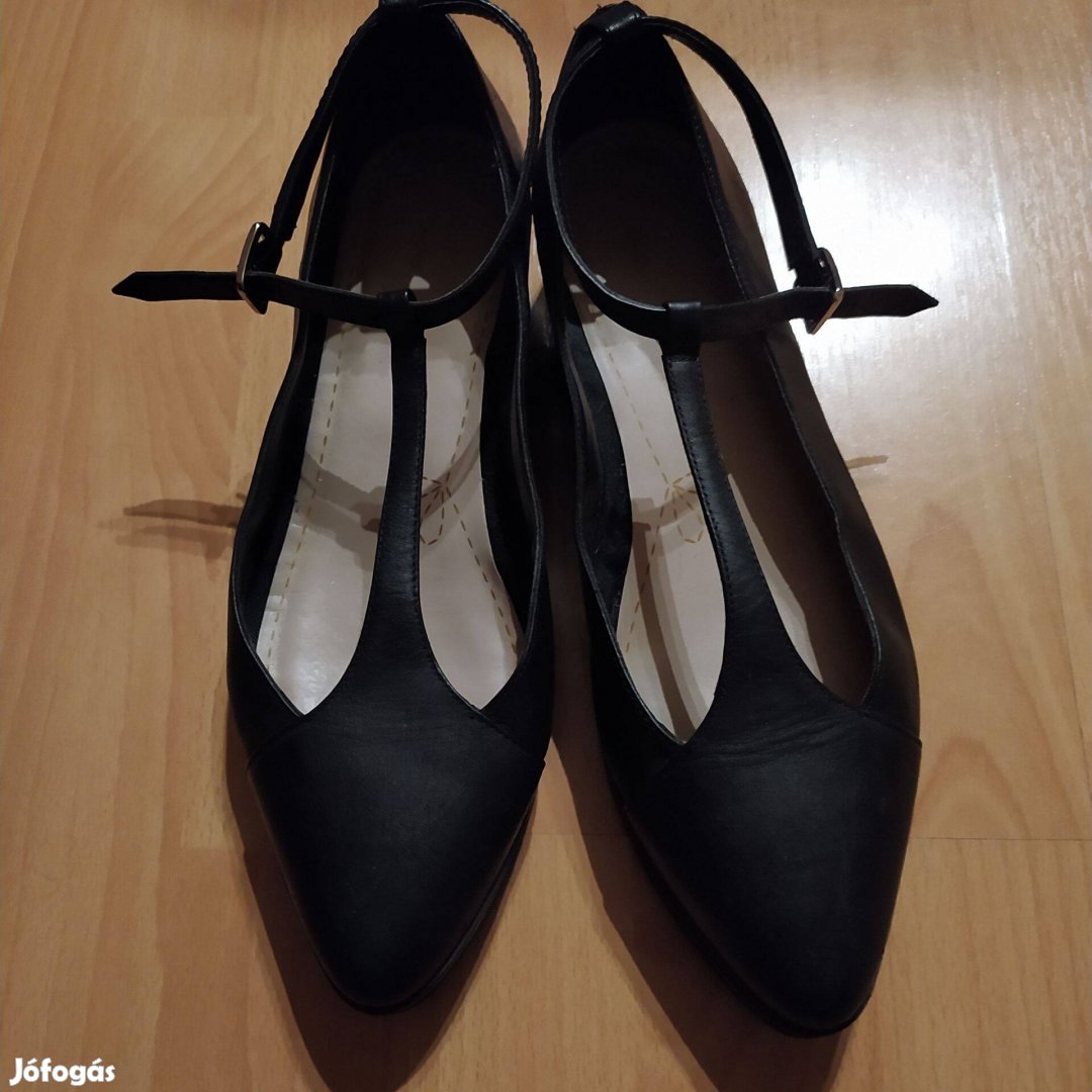 Clarks csodaszép fekete bokapántos női cipő 39,5
