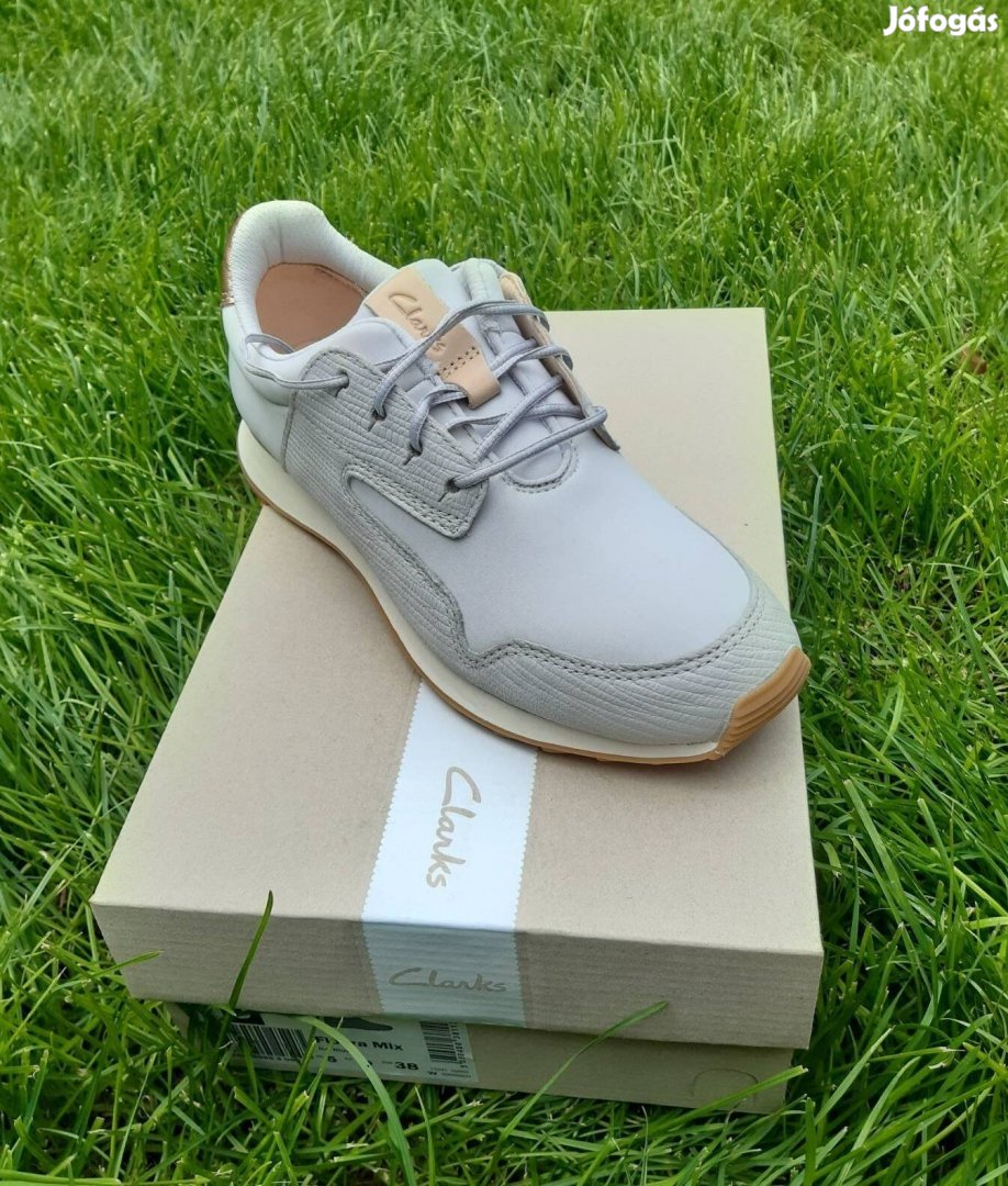Clarks ezüstszürke női cipő