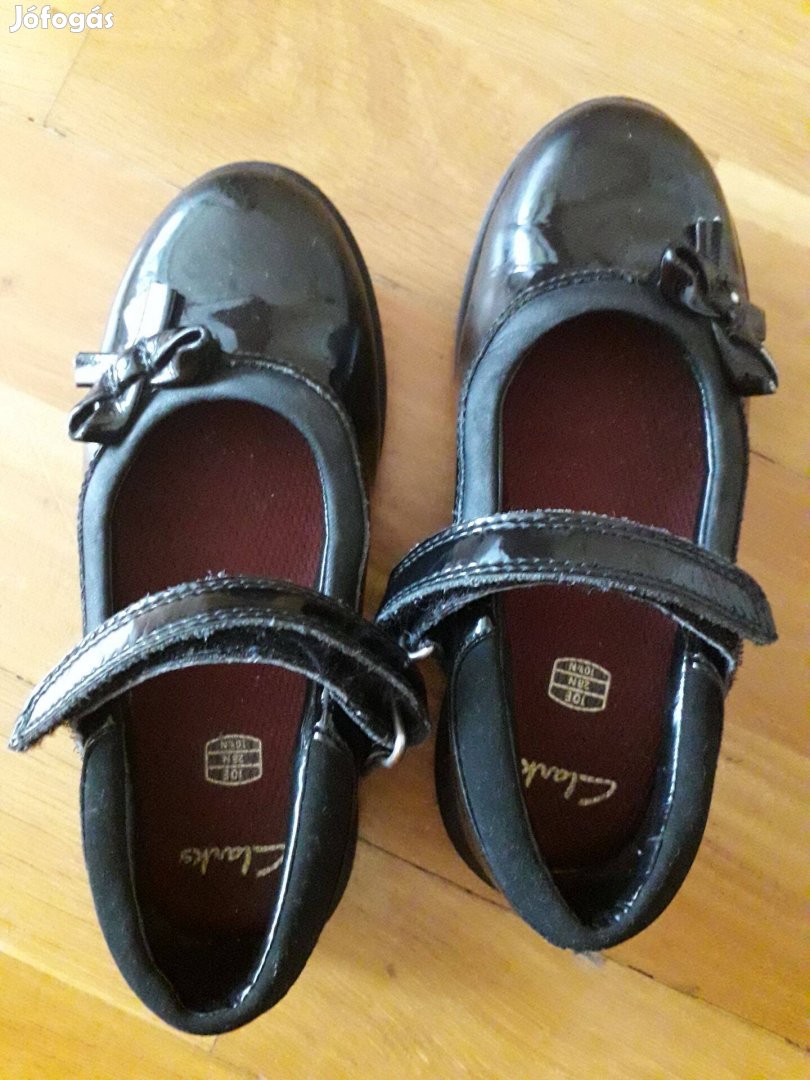 Clarks használt kislány ünneplő lakk cipő kb 27-es méret