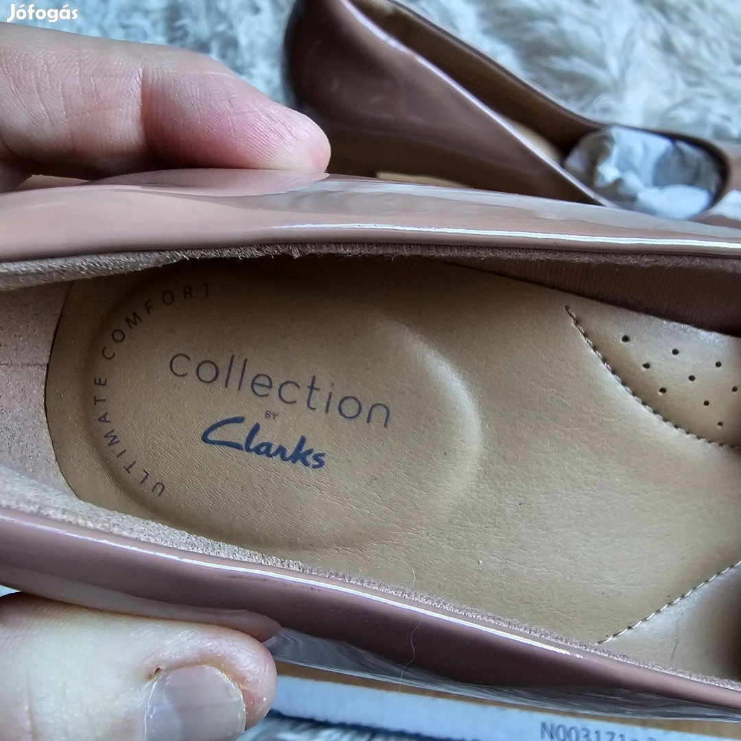 Clarks nöi magassarku cipö új cimkés 39 es méret