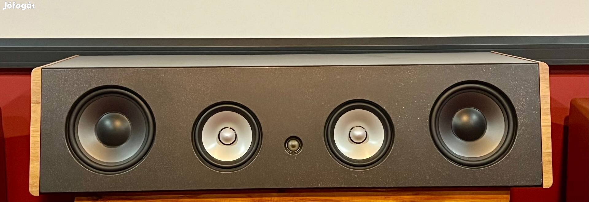 Clarus Titán Pro SE center hangfal