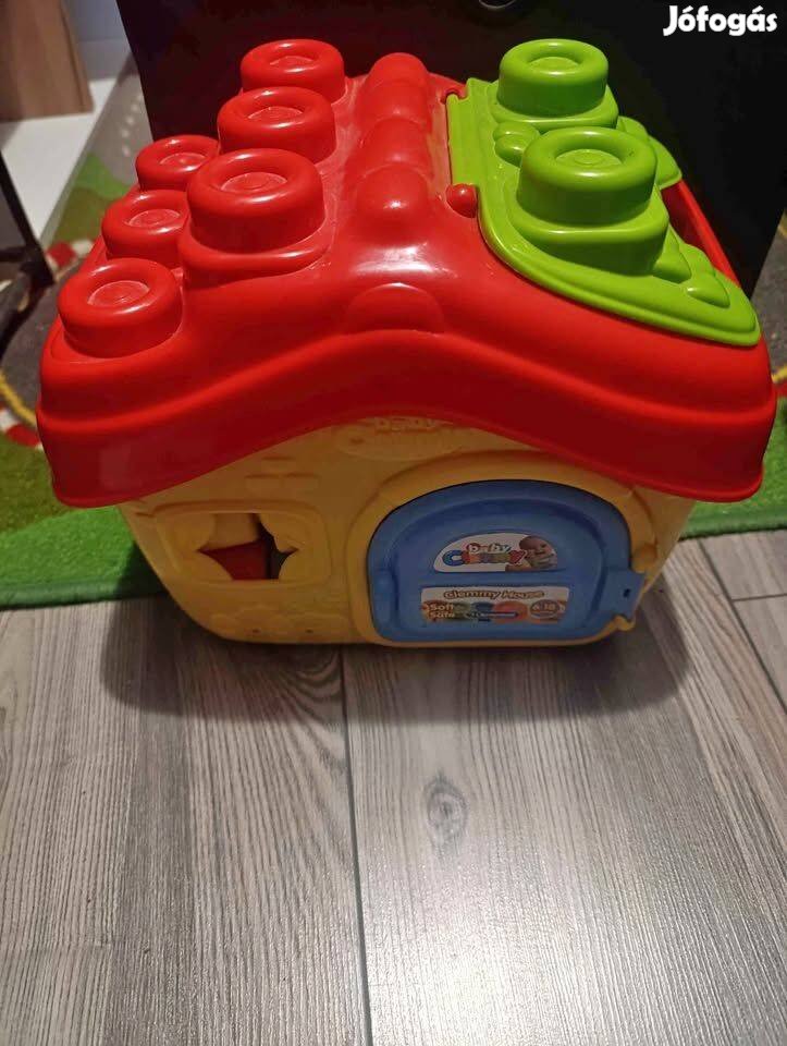 Clemmy házikó puha éptőkockákkal eladó!