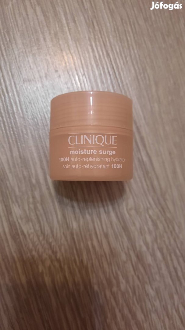 Clinique Moisture Surge arckrém