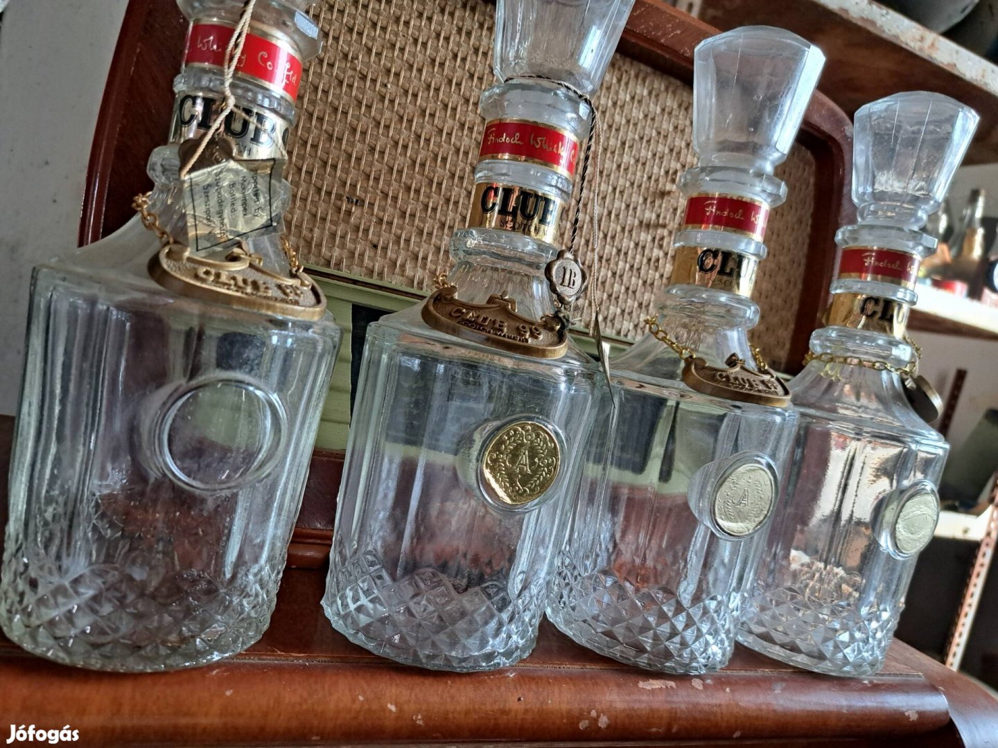 Club 99 whiskys üveg 4db régi palack.