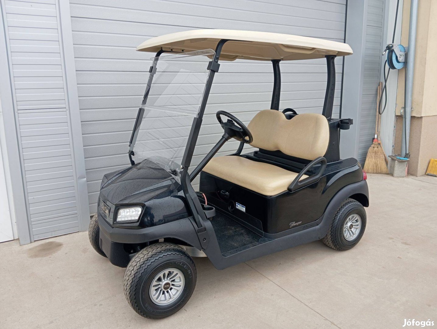 Club Car Tempo 2 Személyes Elektromos Golfkocsi Golfautó Világítással
