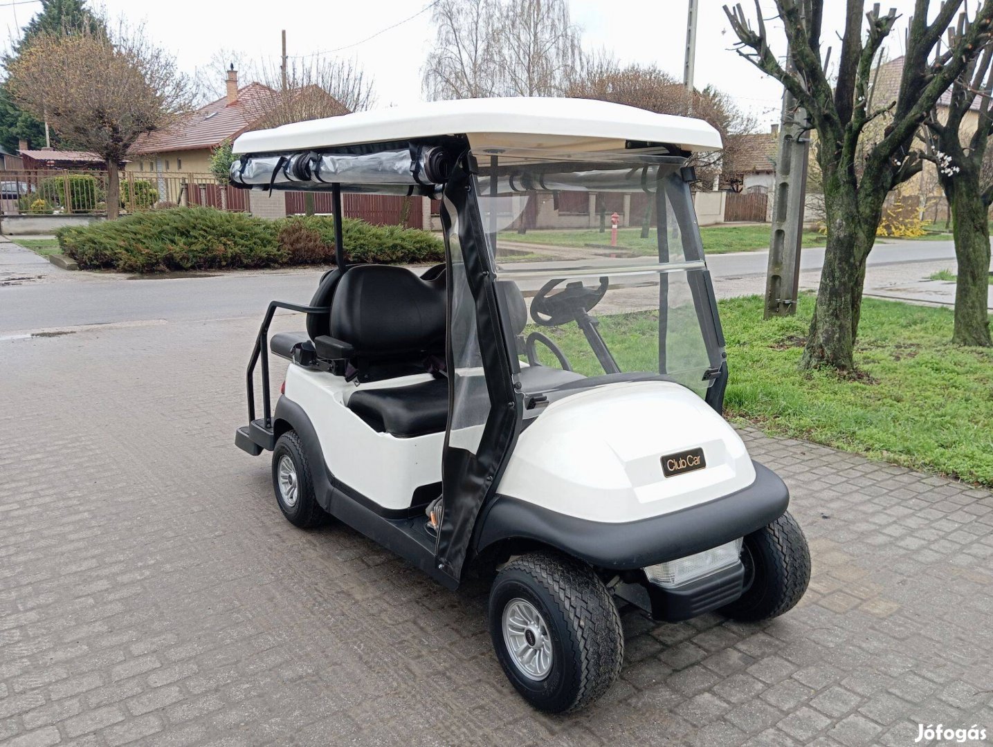 Club Car Villager 4 Személyes Elektromos Golfkocsi Ponyva Világítás