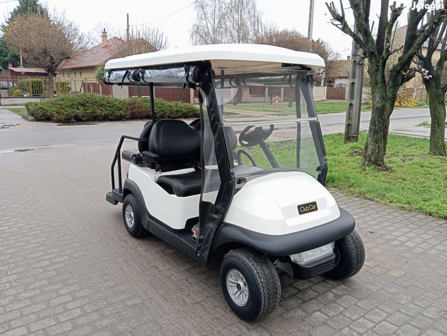 Club Car Villager 4 Személyes Elektromos Golfkocsi Ponyva Világítás