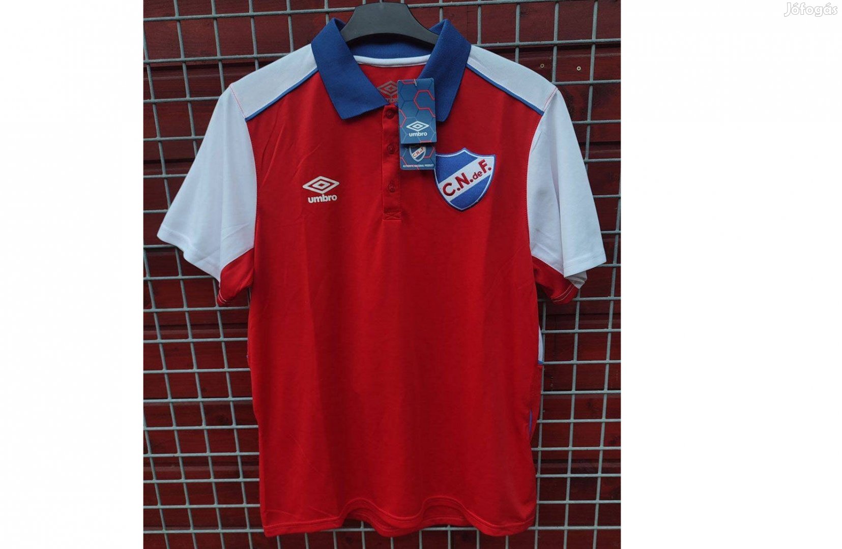 Club Nacional de Football eredeti Umbro, címkés mez (L-es)