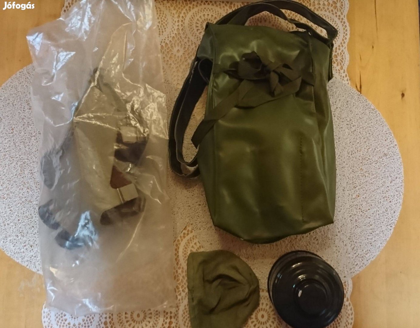 Cm4 cseh gázálarc + táska porszűrővel (gázálarc bontatlan állapotban)