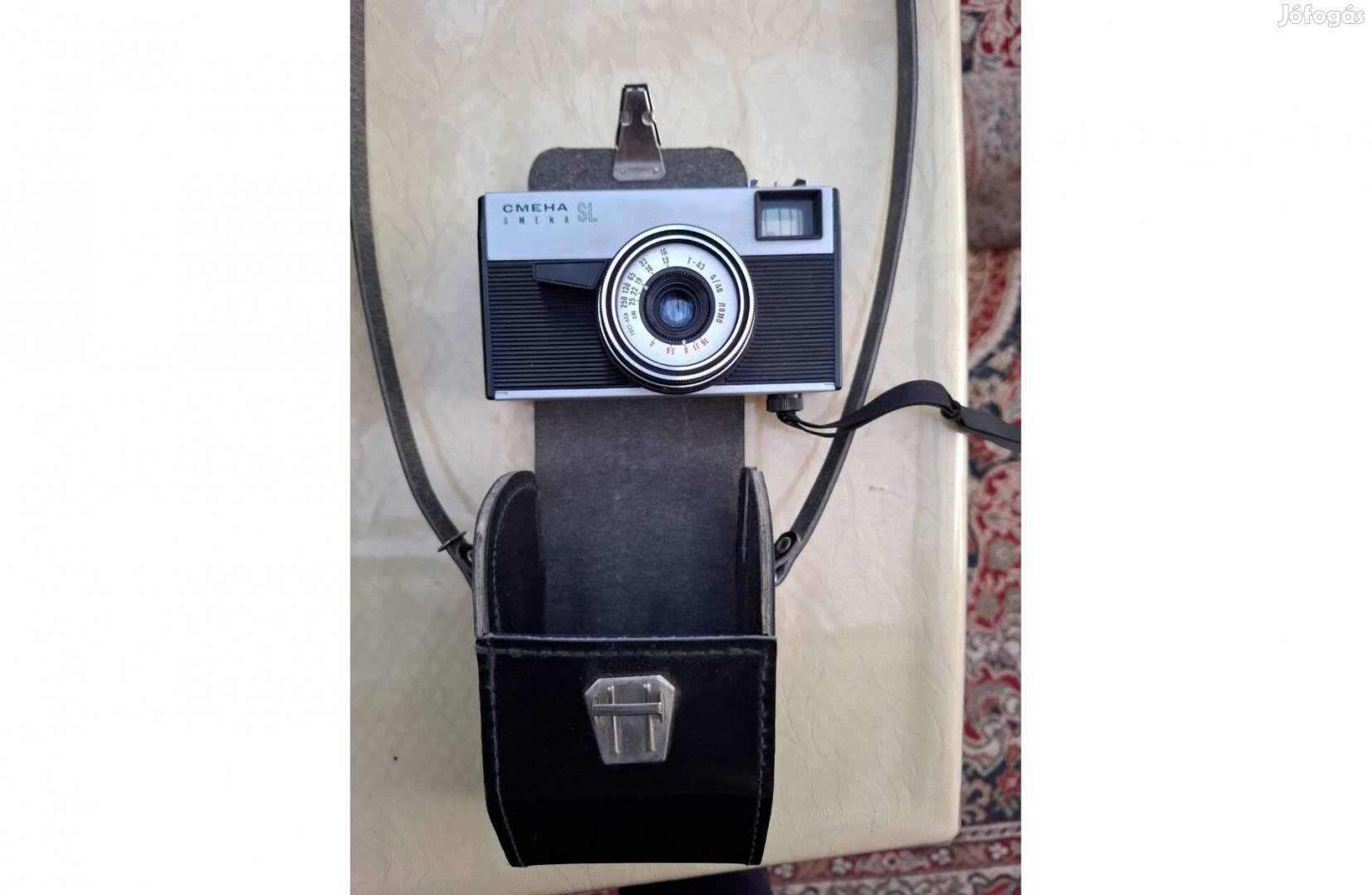 Cmeha, smena fényképező tokjában