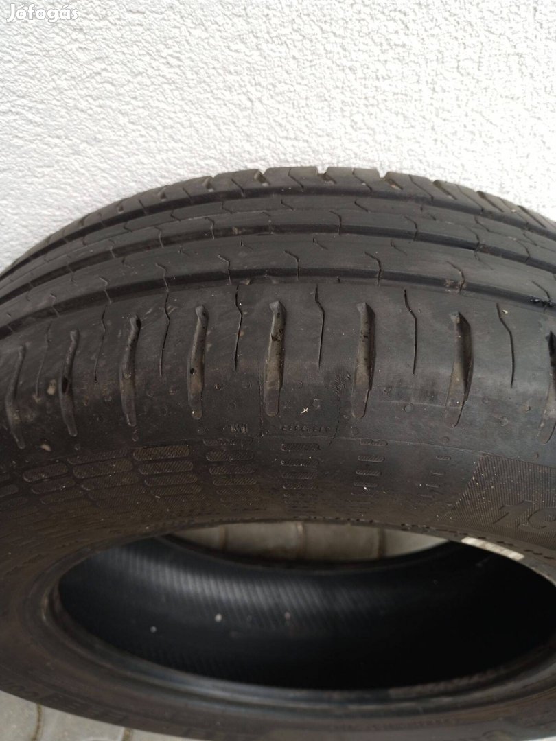Cntinntál 15/65 R15 nyári gumi 4db
