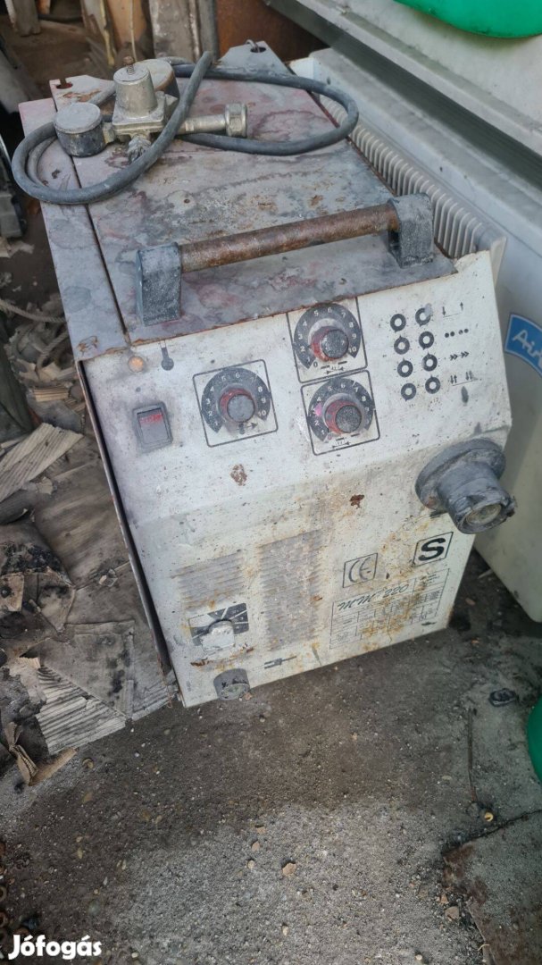Co hegesztő 380v 220Amper
