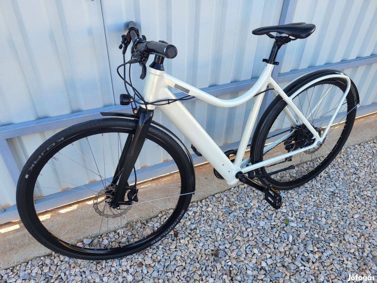 Coboc városi 28" ebike e-bike pedelec kerékpár bicikli tárcsafék