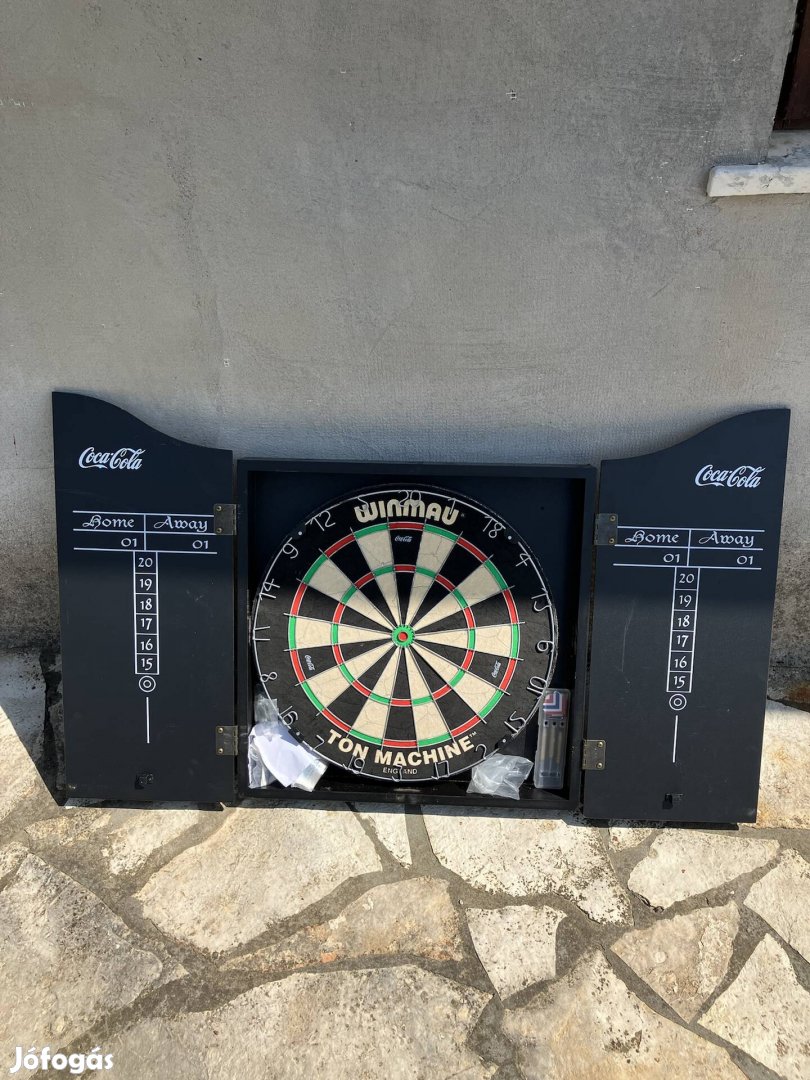 Coca Cola Darts tabla fa dobozban új 