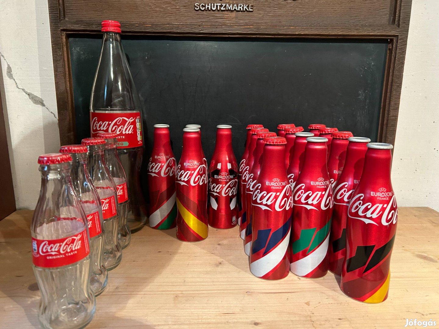 Coca Cola alupalackok és üvegek