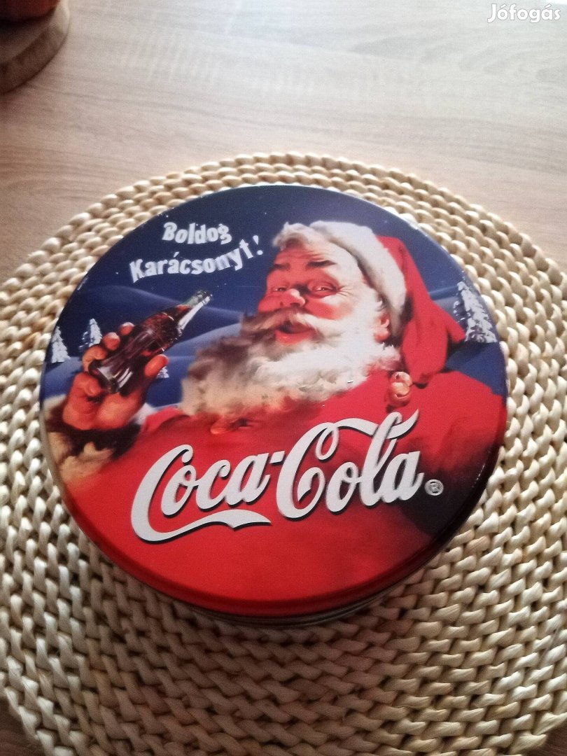 Coca-Cola karácsonyi sütis doboz