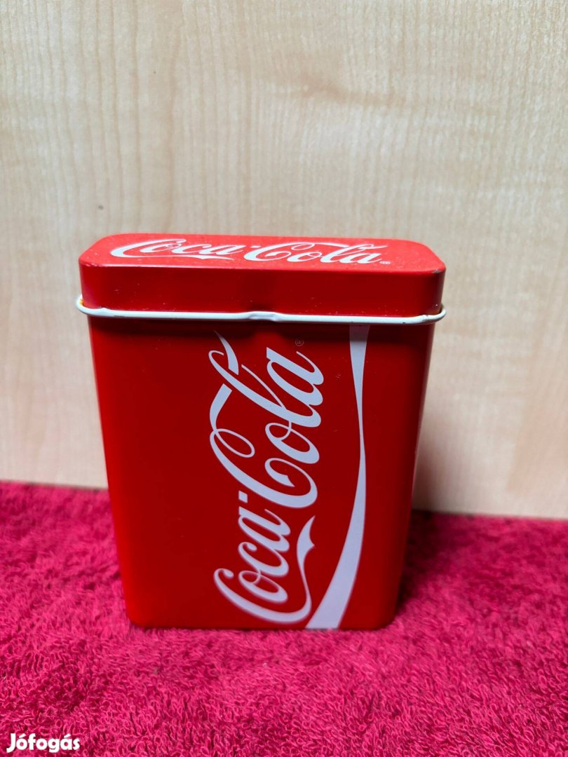 Coca-cola fémdoboz