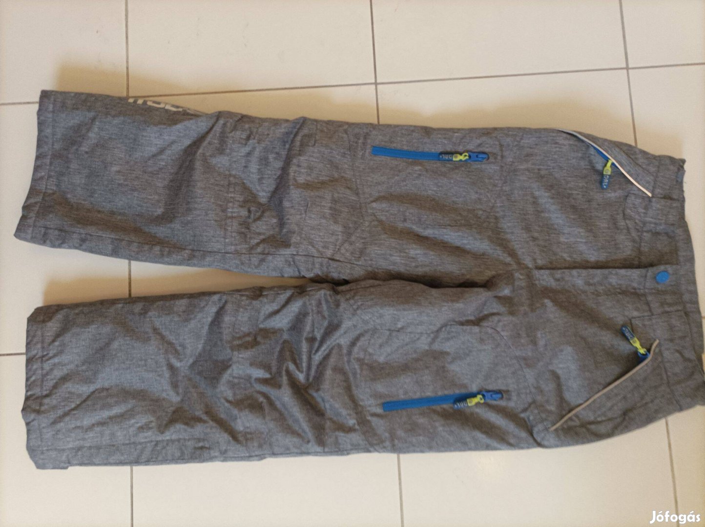 Coccodrilló sínadrág 9-10 éves gyerek részére