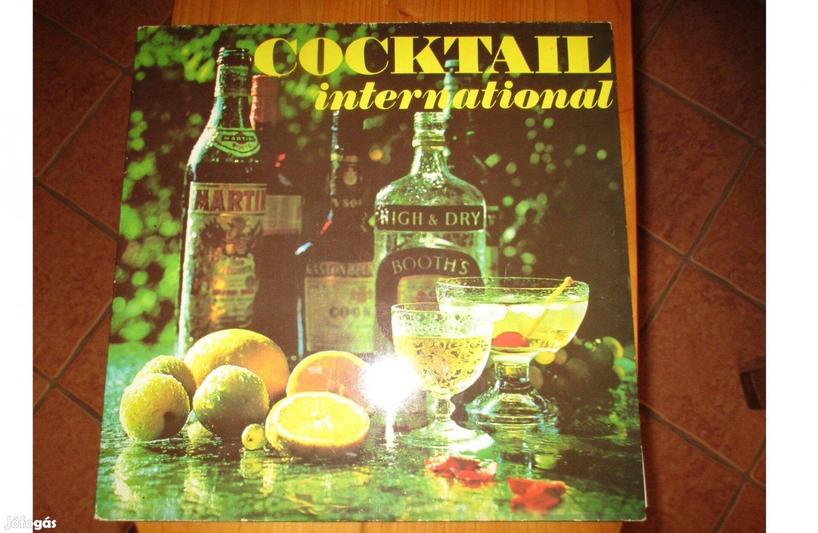 Cocktail International bakelit hanglemez eladó