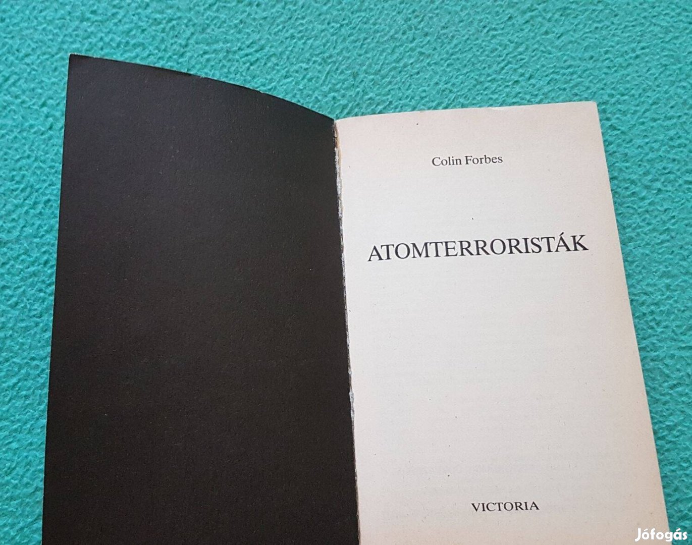Colin Forbes: Atomterroristák könyv (1991)