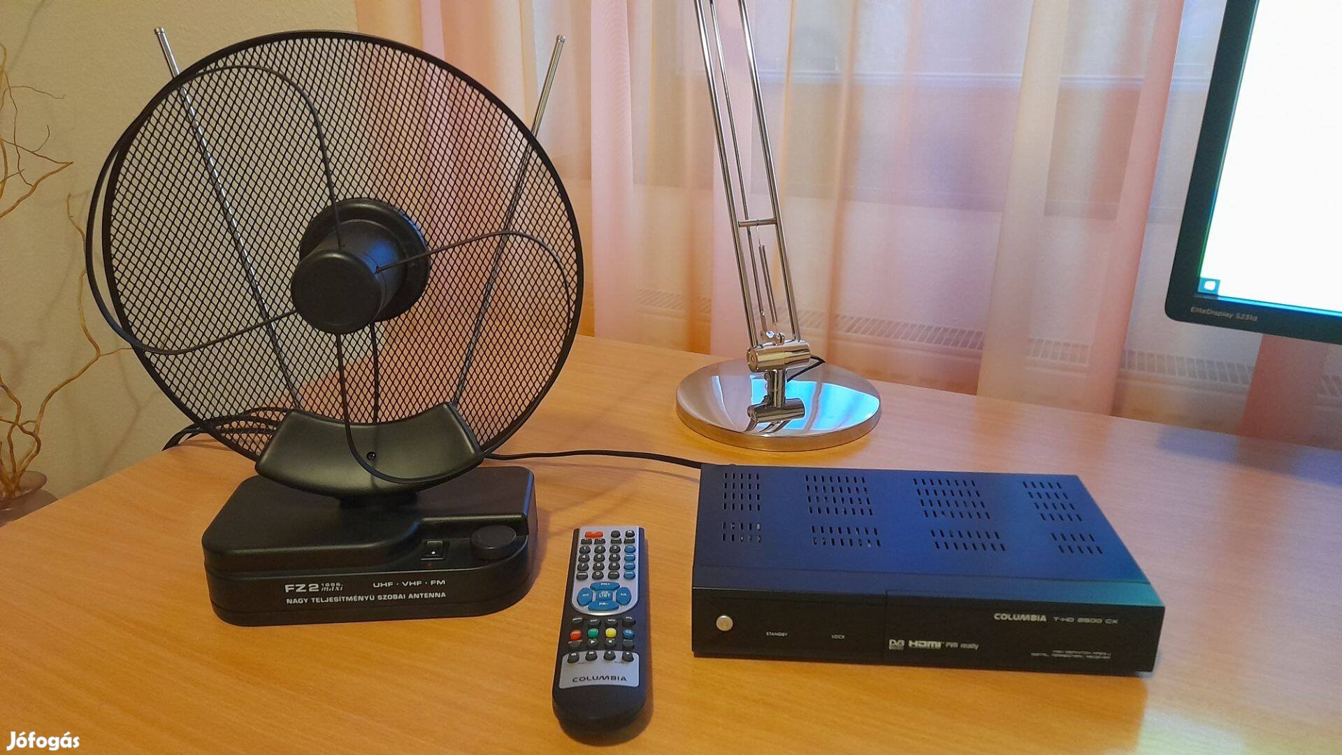 Columbia DVB-T dekóder távirányítóval és FZ2 szobai antenna akciósan!