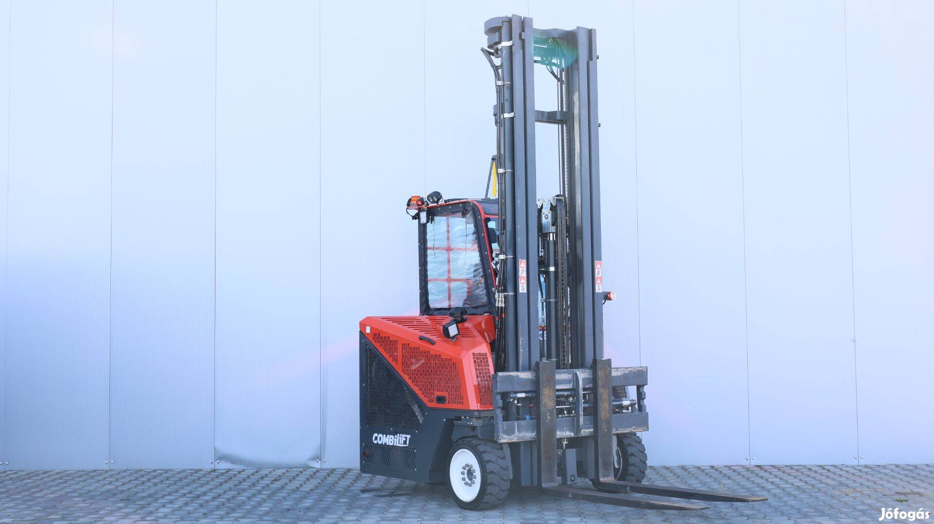Combilift CB4000 4 tonnás gázos targonca