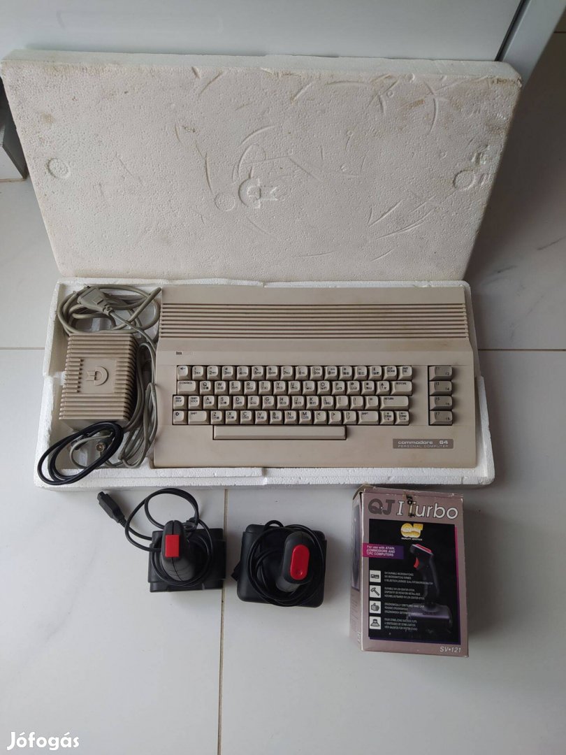 Commodore 64 hungarocell dobozában tápegységgel 2db joy-jal hibátlan m