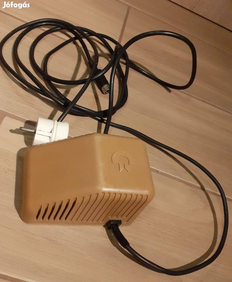 Commodore C64 tápegység