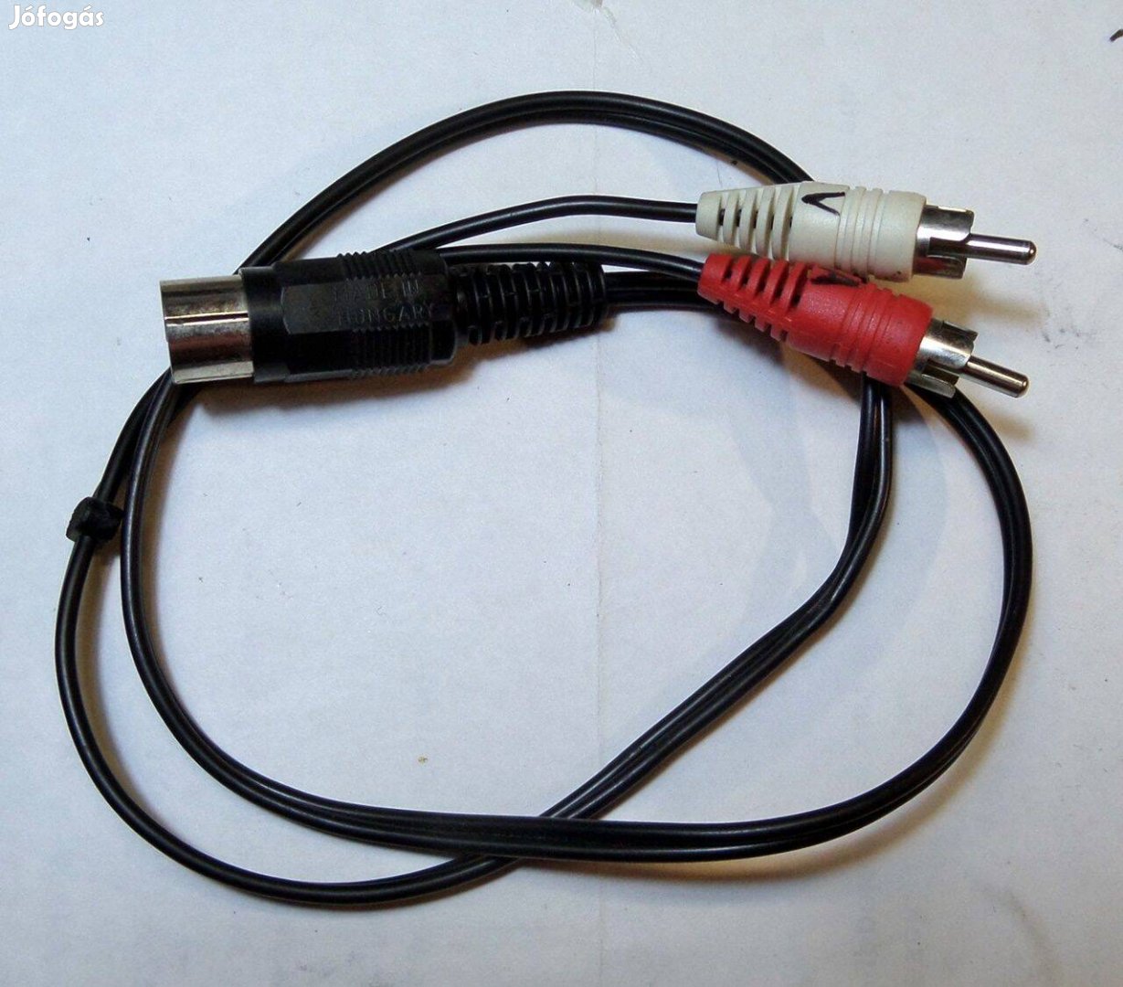 Commodore DIN-RCA videókábel