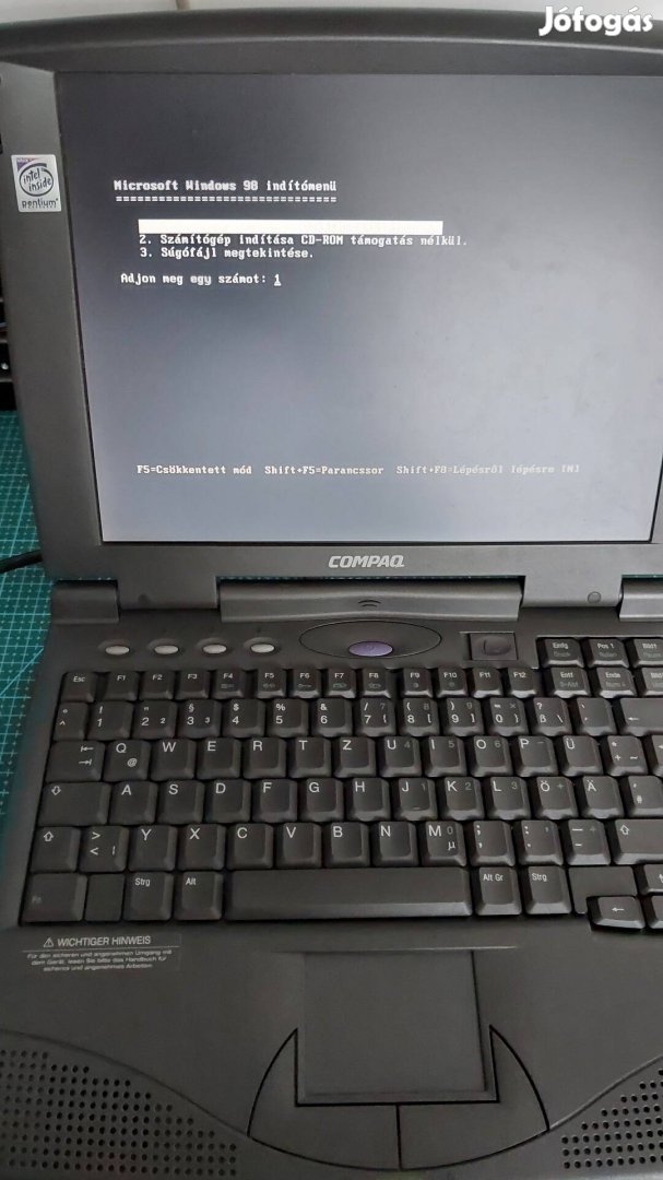 Compaq Armada 1590DT Intel 133MHz retro laptop
