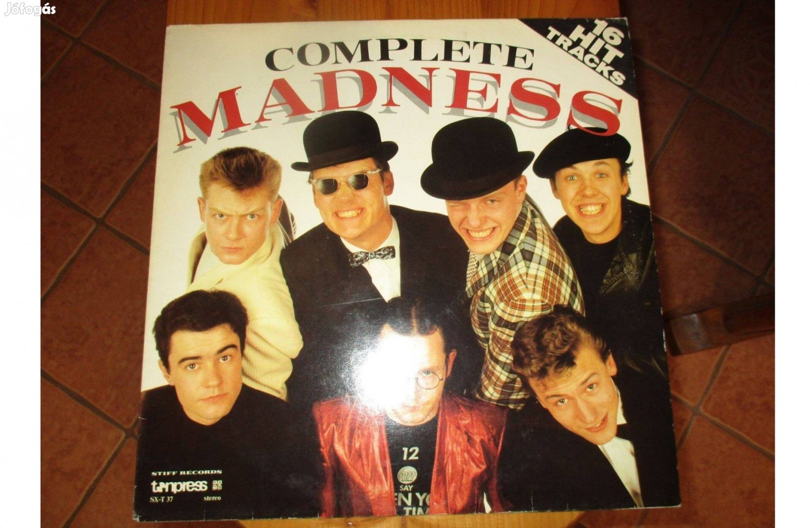 Complete Madness LP hanglemez eladó