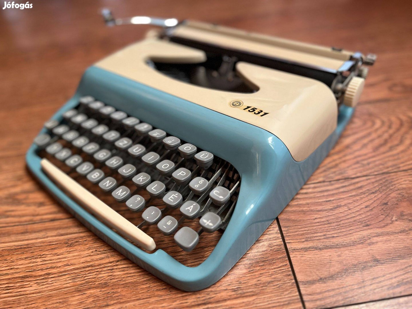 Consul 1531 írógép (1964) újszerű esztétikai, műszaki állapotban