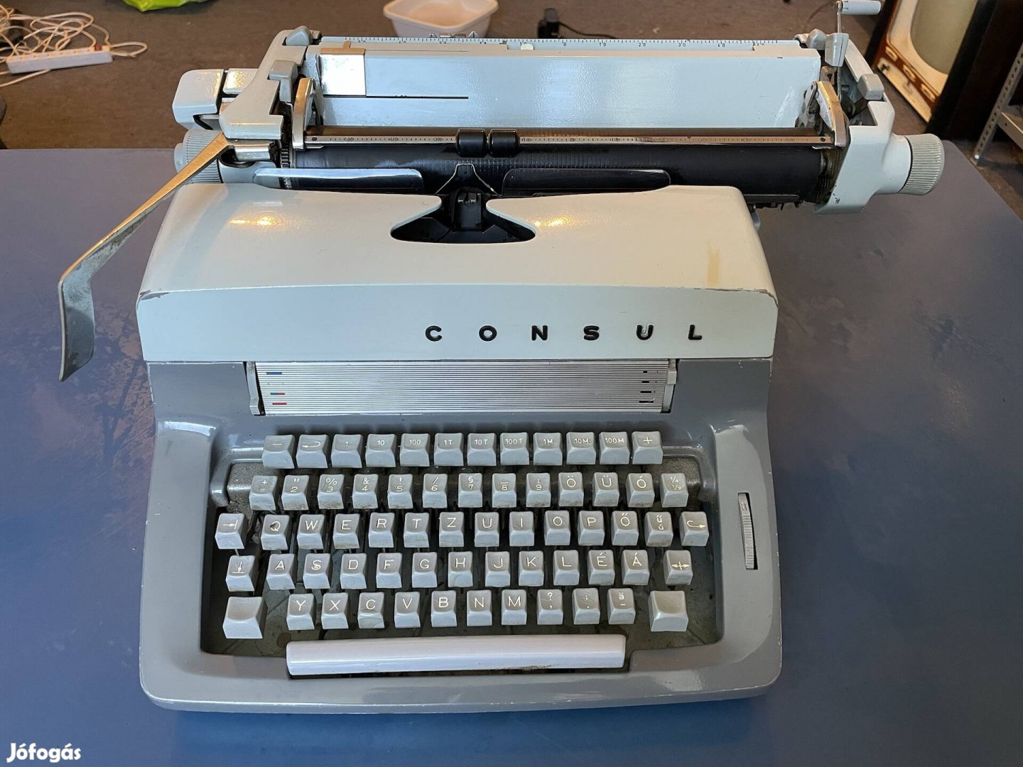 Consul régi írógép 