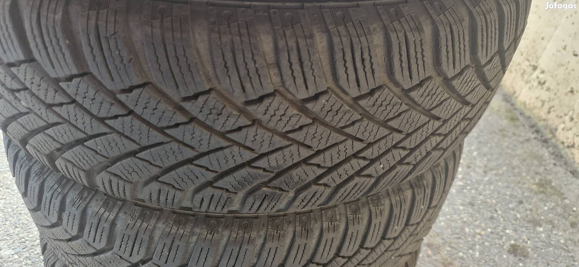 Continental 175/65 R14-es téli gumi