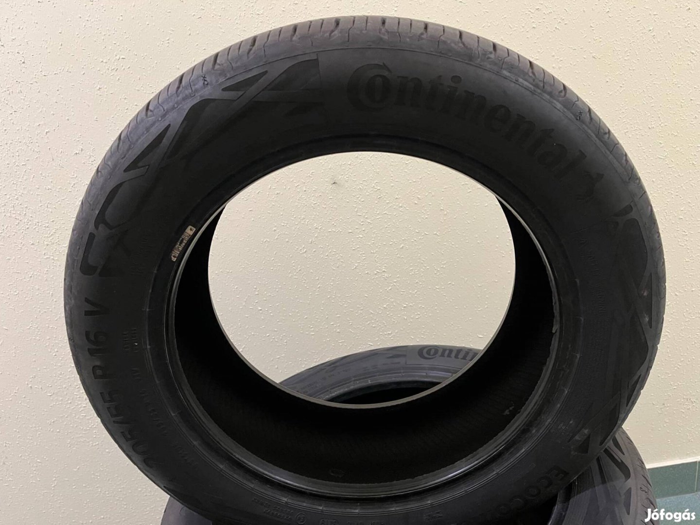 Continental 205/55 R16 V 4db Nyári gumiabroncs