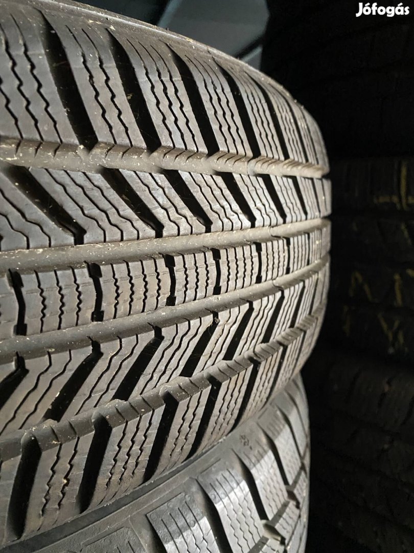 Continental 205/55 r19 téli gumi garnitúra 205/55r19