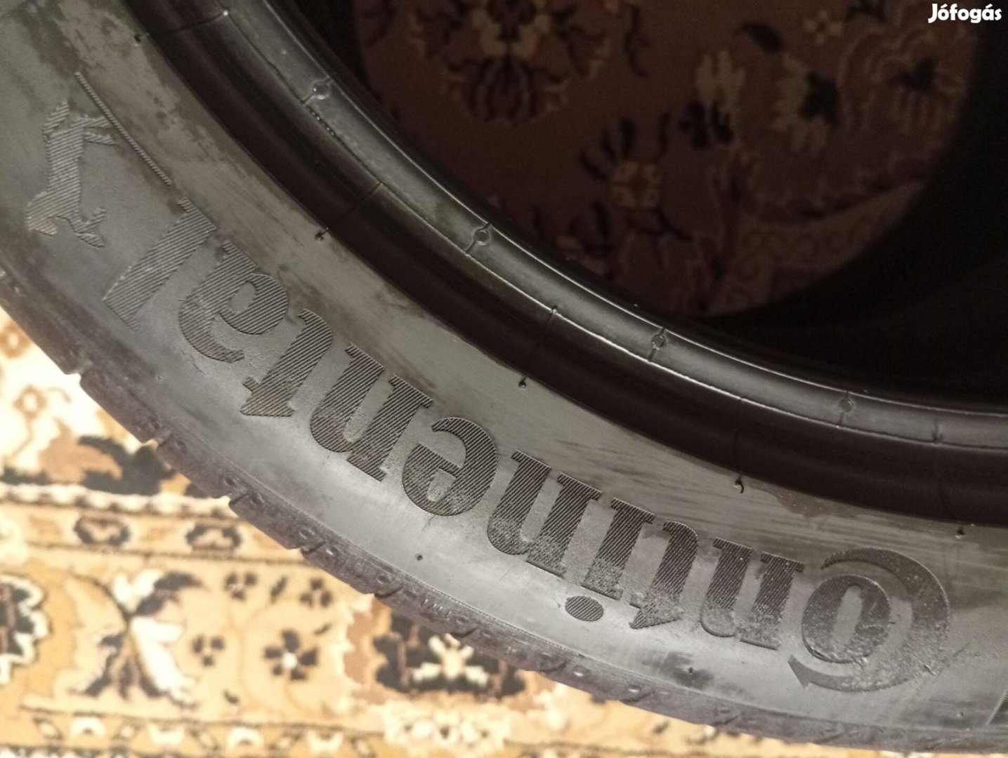 Continental 225/45 R17 nyári gumi