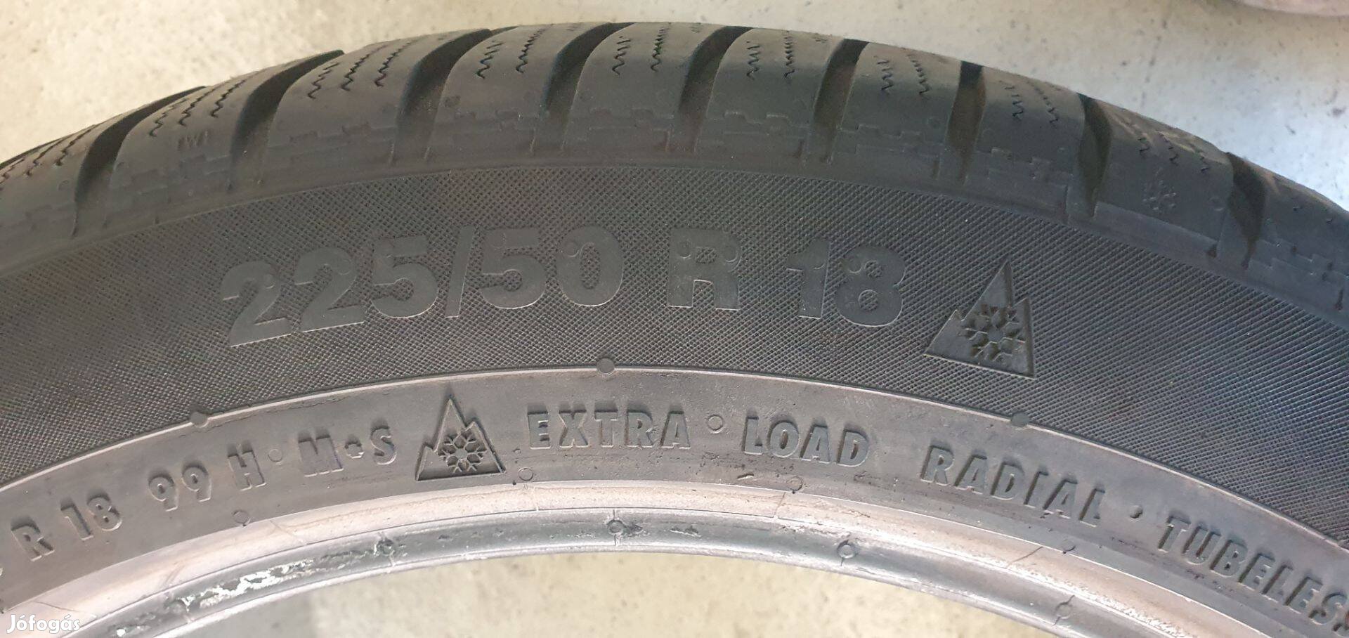 Continental 225/55/18 4 db téligumi